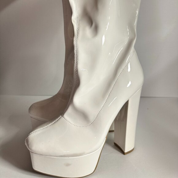 s8.5 Thigh-Hi | Platform Latex Heels | 5in. Retro Glam | Pre-Loved & Stunning - Picture 12 of 13